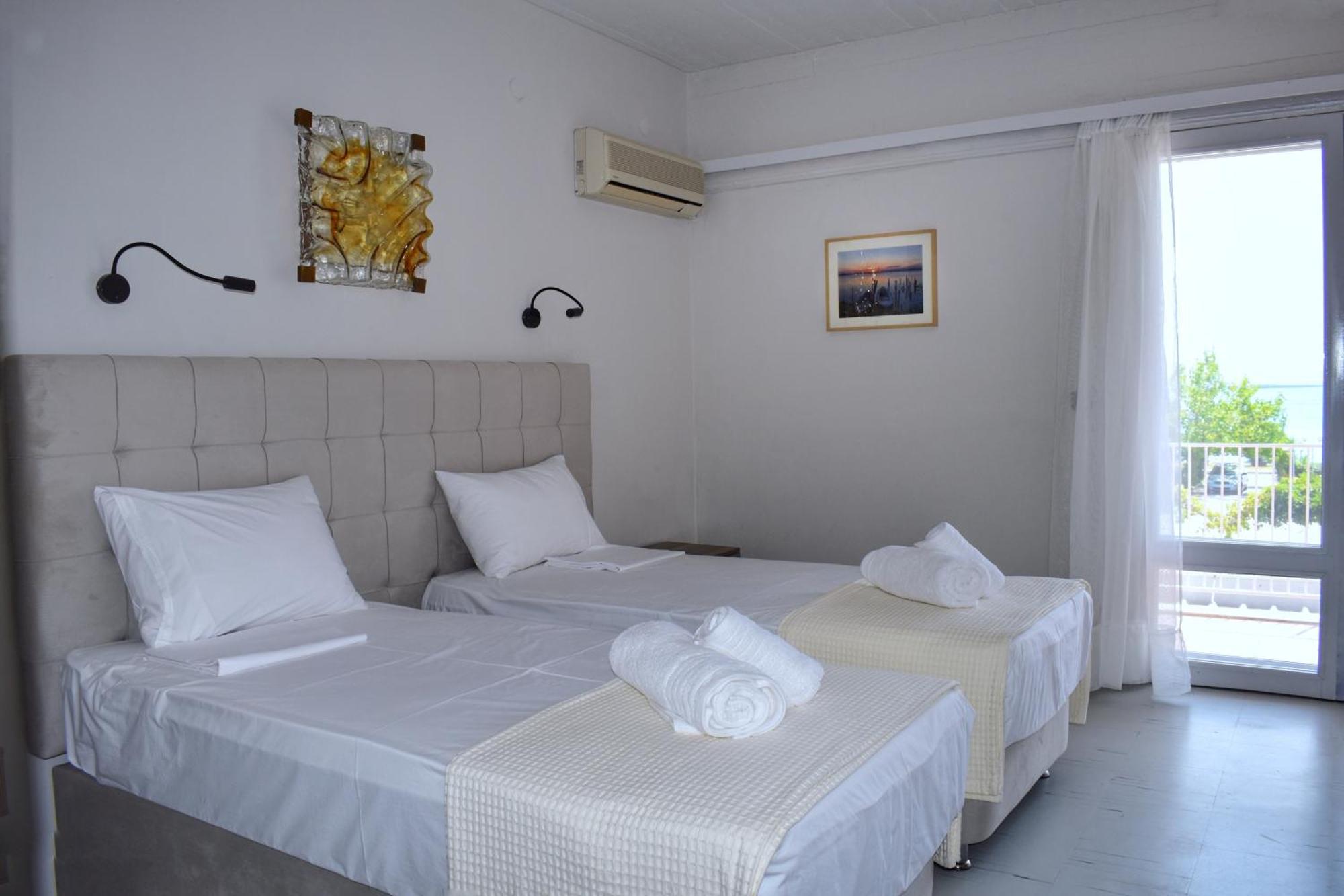 Hotel Theoxenia Mesolóngion Zewnętrze zdjęcie