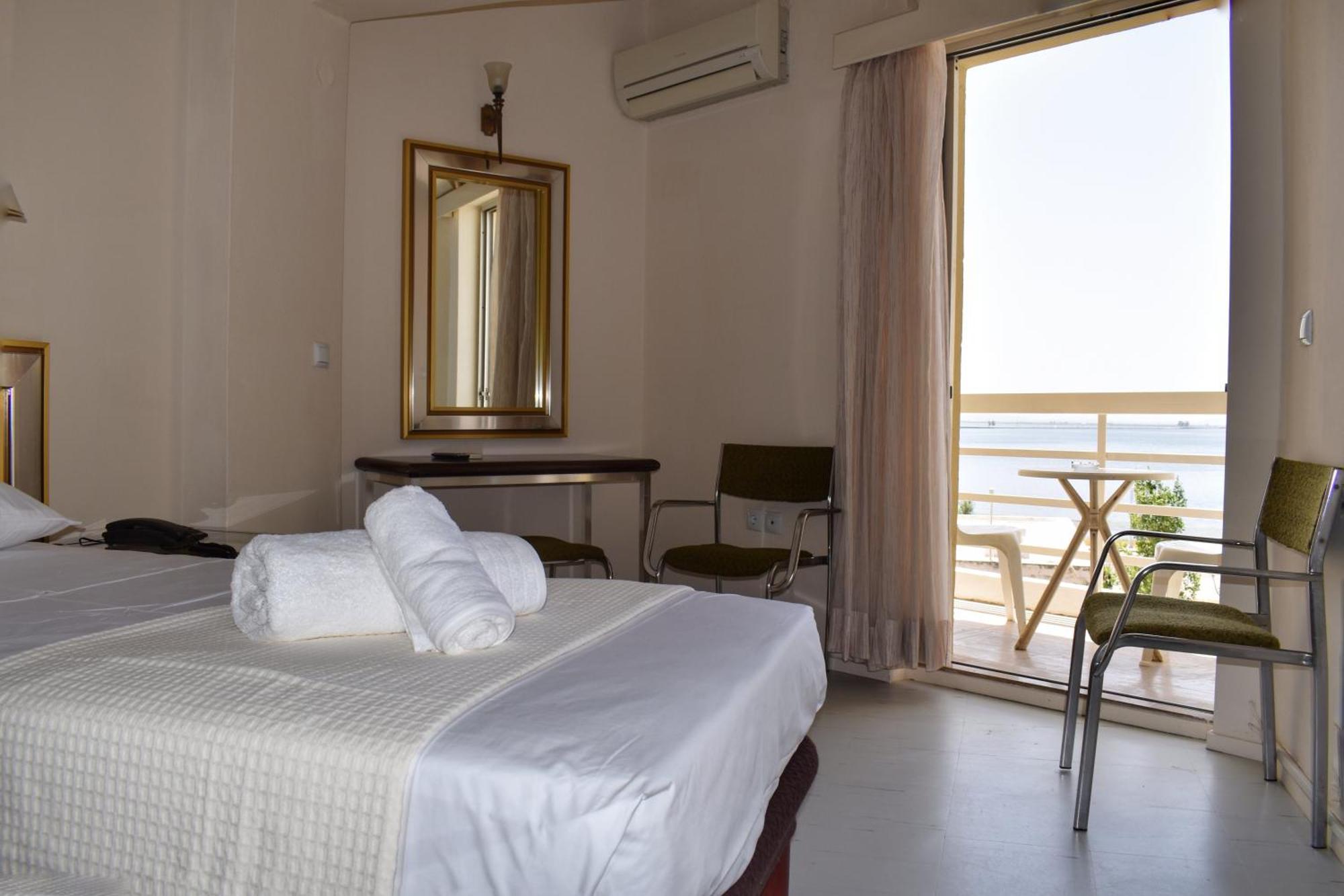 Hotel Theoxenia Mesolóngion Zewnętrze zdjęcie